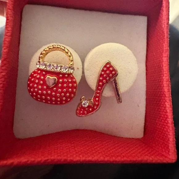 Red Handbag and High Heel Enamel Stud Earrings - Picture 2 of 2
